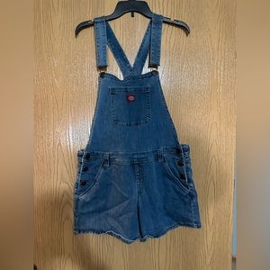 Women’s Dickies shortails